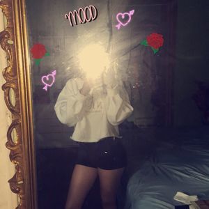 Meet your Posher, Nadia